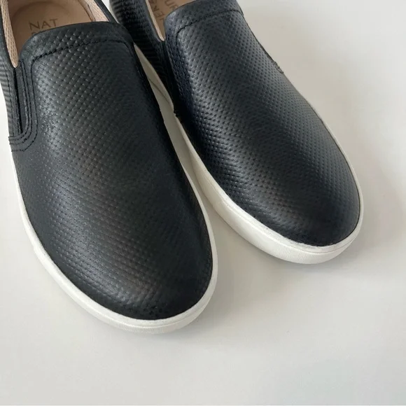 Naturalizer Marianne Slip on Sneaker NIB Black leather sneakers Comfort Size 10W - Picture 5 of 6